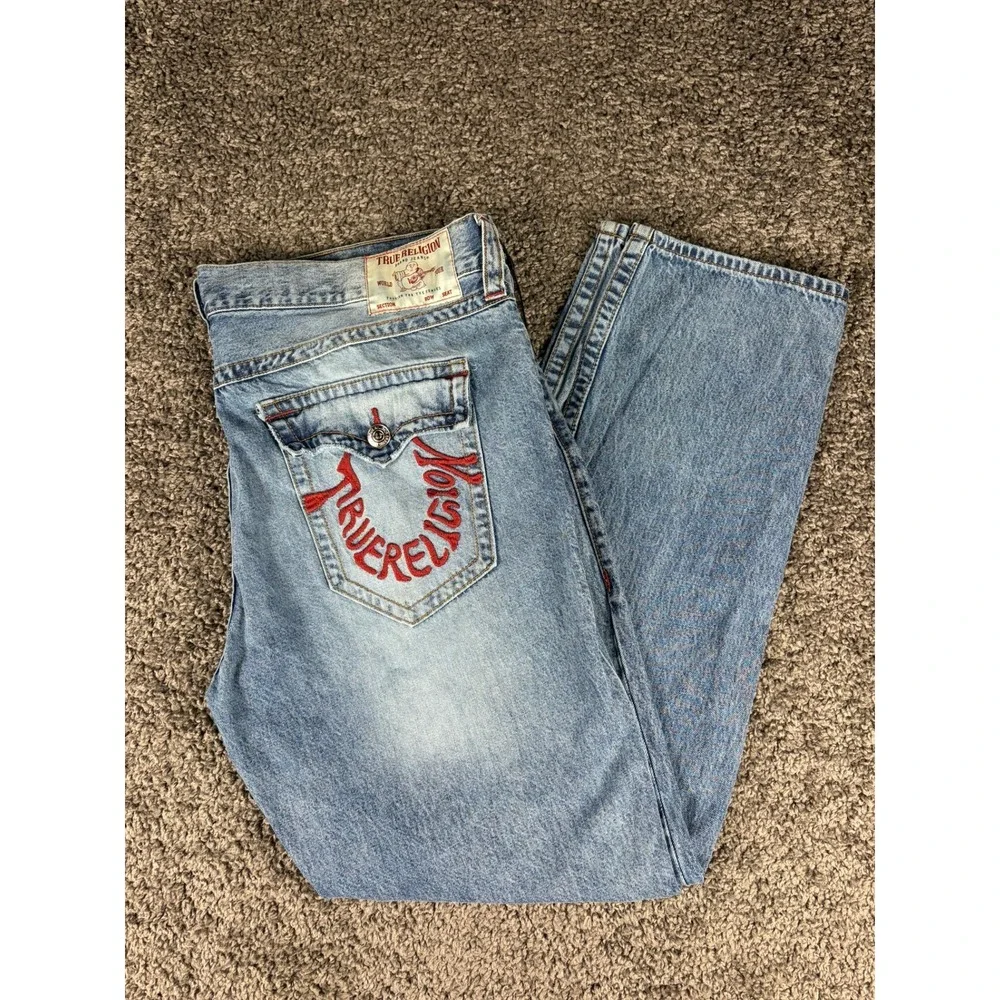 True Religion Ricky Relaxed Straight Jeans Blue Red Spellout Logo Mens 42x34